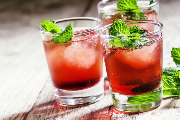 Comment utiliser les fruits secs dans des plats principaux ?